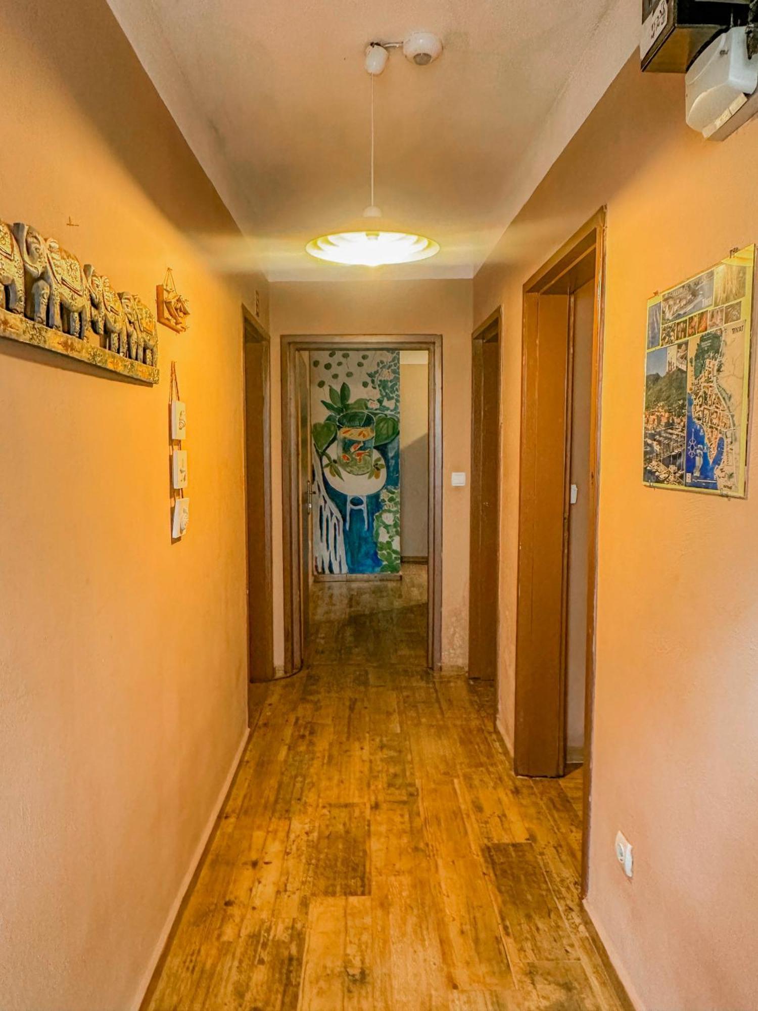 Hostel Anton Teodo Esterno foto